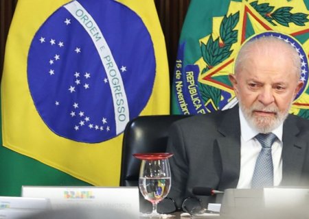Ameaças “insistem em sobreviver', diz Lula sobre golpe de 64