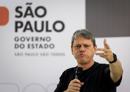 Tarcísio volta a criticar a gestão do PT à frente de empresas estatais e defende privatização
