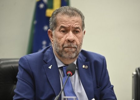 CPMI do INSS retira de pauta quebra de sigilo do ex-ministro da Previdência Carlos Lupi