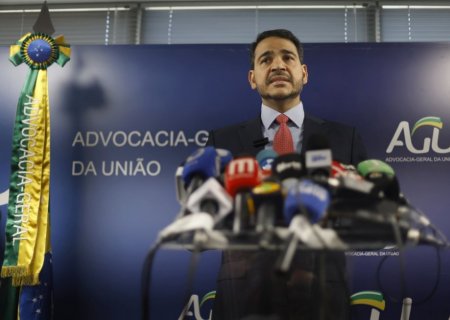 Lula considera mulher para a vaga de Messias caso advogado-geral da União vá para o STF
