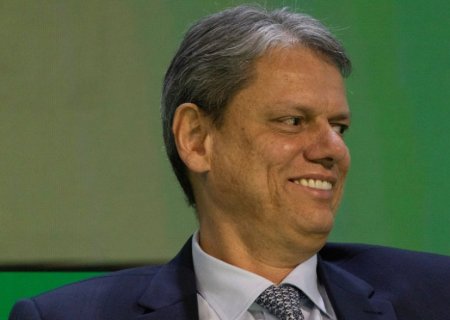 Tarcísio de Freitas premia 225 medalhistas de ouro da Olimpíada de Matemática das Escolas Estaduais de São Paulo